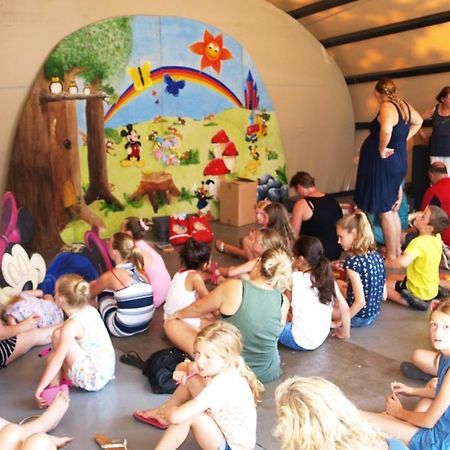 Sfeervolle Chalet op de Veluwe in Hoenderloo Hotel Buitenkant foto