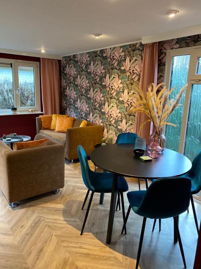 Sfeervolle Chalet op de Veluwe in Hoenderloo Hotel Buitenkant foto