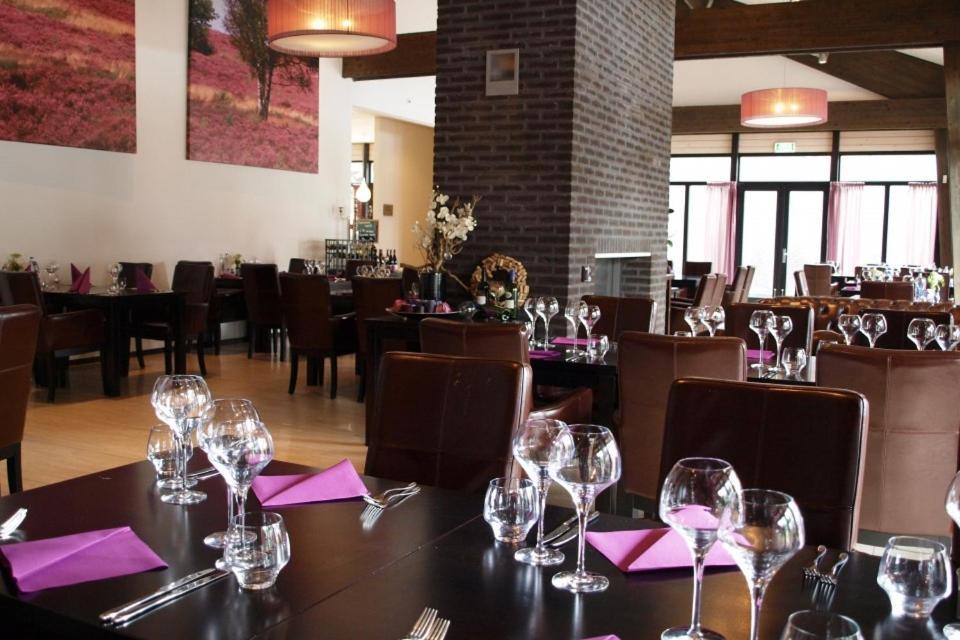 Sfeervolle Chalet op de Veluwe in Hoenderloo Hotel Buitenkant foto