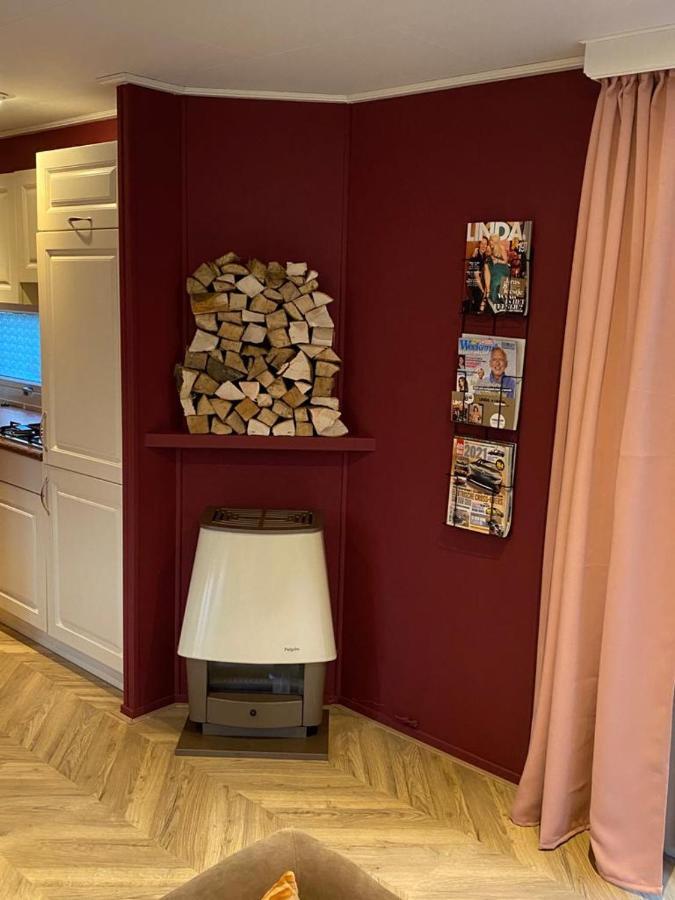 Sfeervolle Chalet op de Veluwe in Hoenderloo Hotel Buitenkant foto